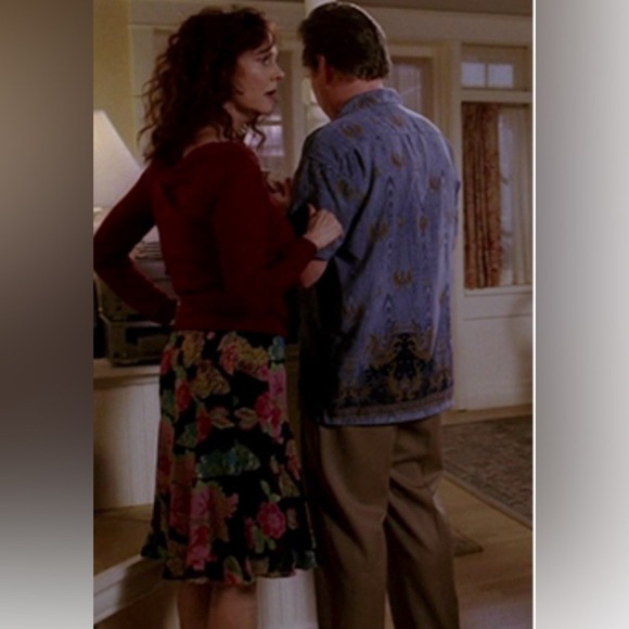 Karen Kane Flowers & Butterflies in Black Print Silk Open Panel Skirt - Picture 15 of 15